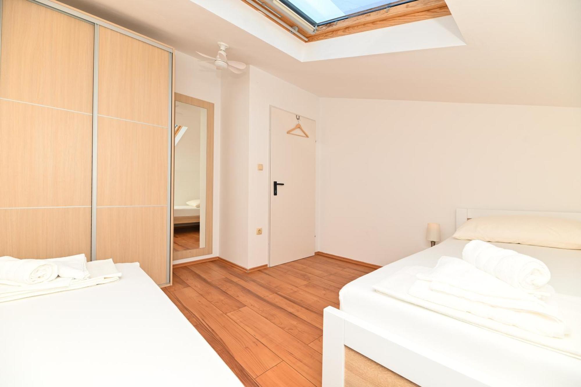 Apartments Bluesky Trogir Eksteriør bilde